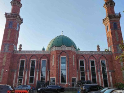 al-jamia-suffa-tul-islam-grand-mosque
