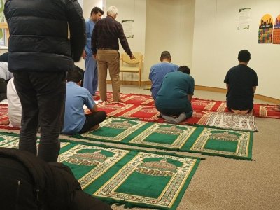 jummah-salah-in-sanctuary-level-one-opposite-ward-1e-yellow-zone