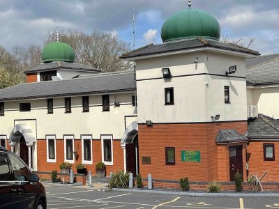 crawley-mosque