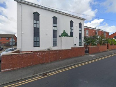 masjid-e-moinul-islam-bolton