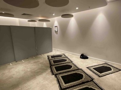 prayer-room